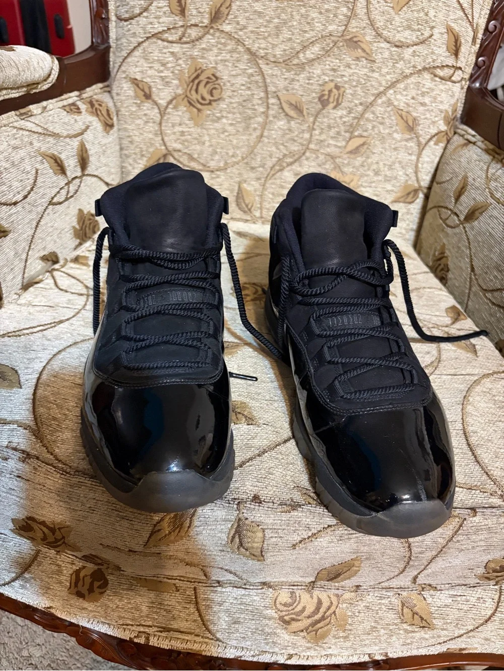 Air Jordan 11  Cap & Gown High-Top Men's Sneakers - Black